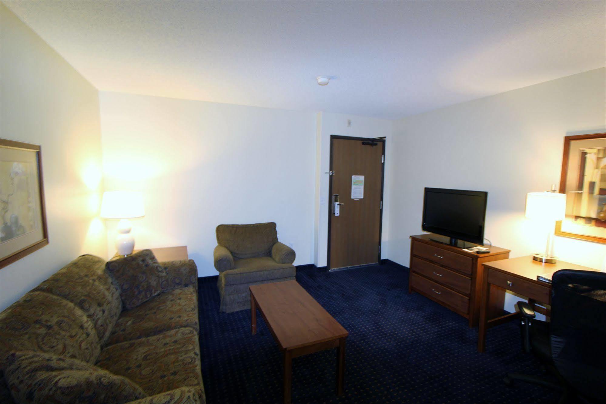Americinn By Wyndham Cedar Rapids Airport Exteriér fotografie